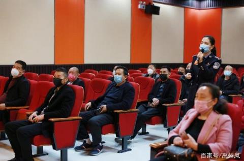 禹州市車管所為全市校車及其駕駛?cè)碎_(kāi)啟綠色通道 禹州市車管所為全市校車及其駕駛?cè)碎_(kāi)啟綠色通道